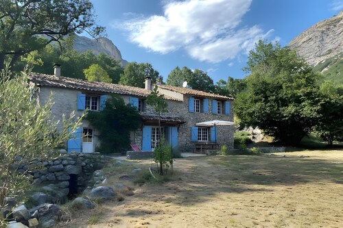 Casa in provenza nel vecchio mulino di un fuller
