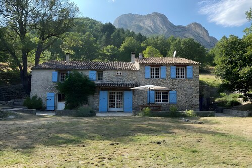 Casa in provenza nel vecchio mulino di un fuller