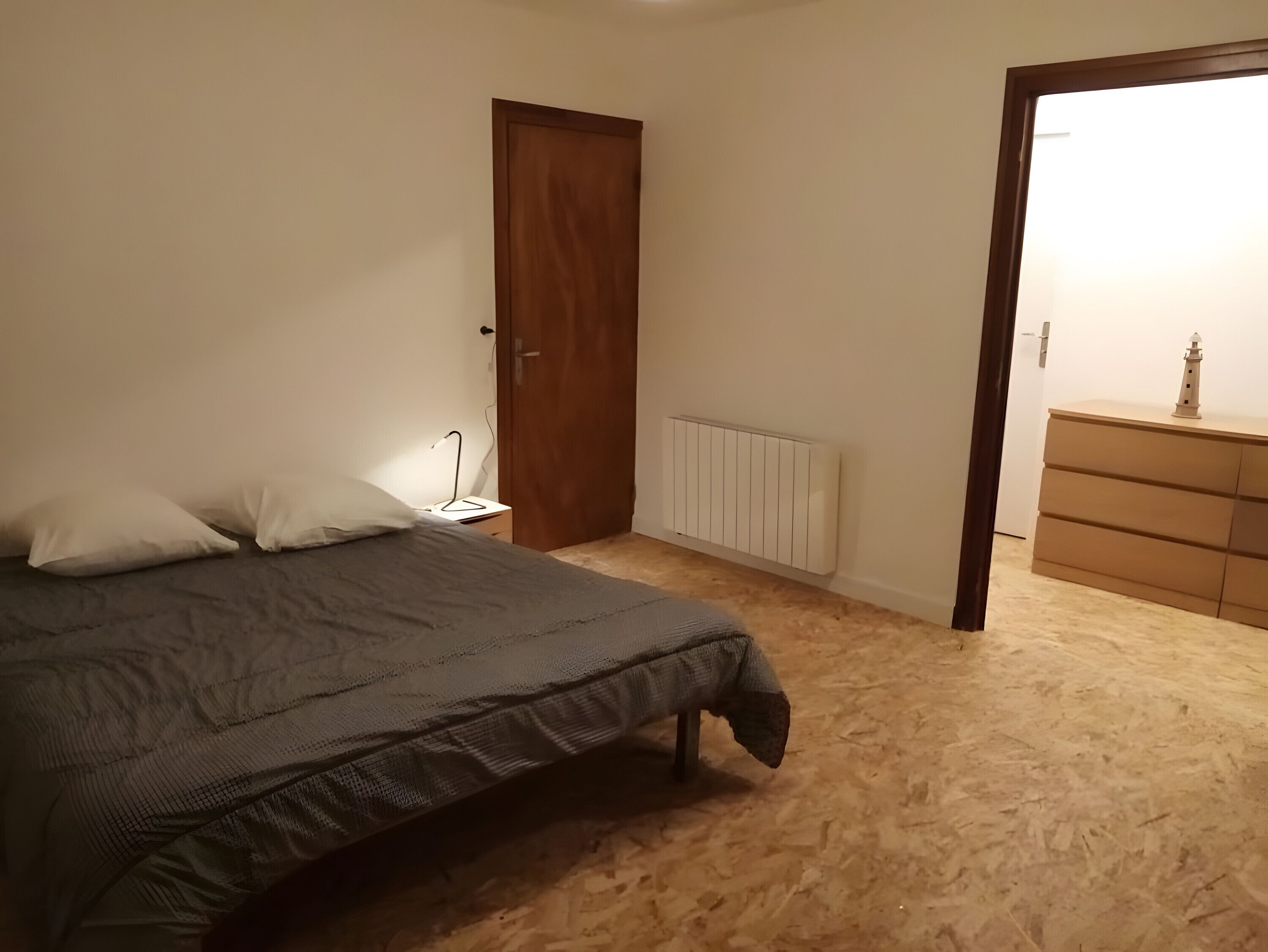 4 Schlafzimmer, Bügeleisen/Bügelbrett, WLAN, Bettwäsche