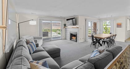 Cozy Condo - Stay for 9