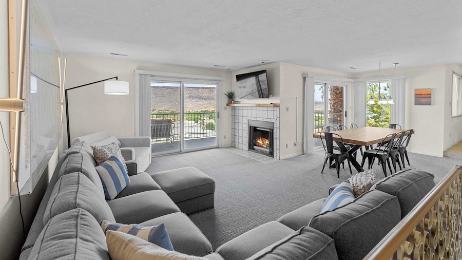 Cozy Condo - Stay for 9