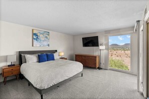 Condo, Multiple Beds, Balcony, Mountain View (Cozy Condo)