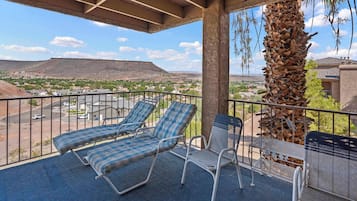 Appartamento, letti multipli, balcone, vista montagna (Cozy Condo) | Parco della struttura