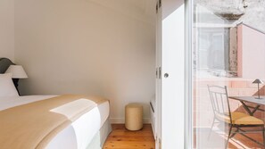 2 bedrooms, iron/ironing board, travel crib, free WiFi