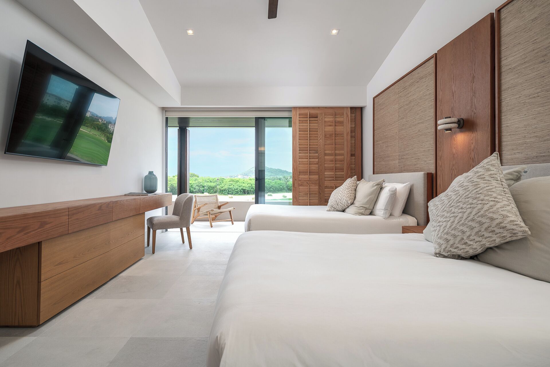 5 bedrooms, in-room safe, iron/ironing board, free WiFi