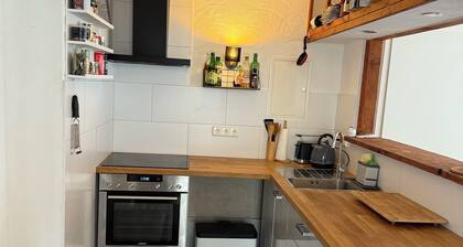 Cozy, fully equipped 1-2 person apartment - quiet & perfectly connected