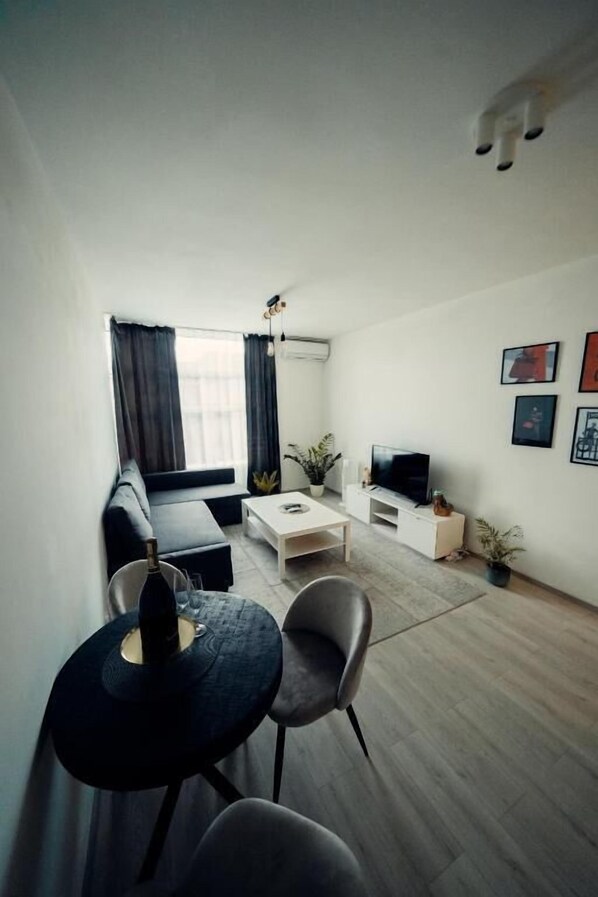 Departamento superior | Tabla de planchar con plancha y wifi gratis 