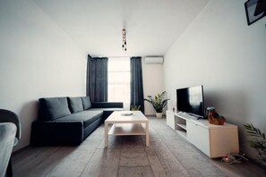 Departamento estándar | Tabla de planchar con plancha y wifi gratis 