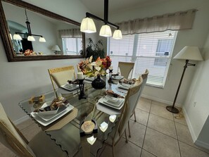 Dining - South Facing, Lake View Pool & Spa Home (Kissimmee)