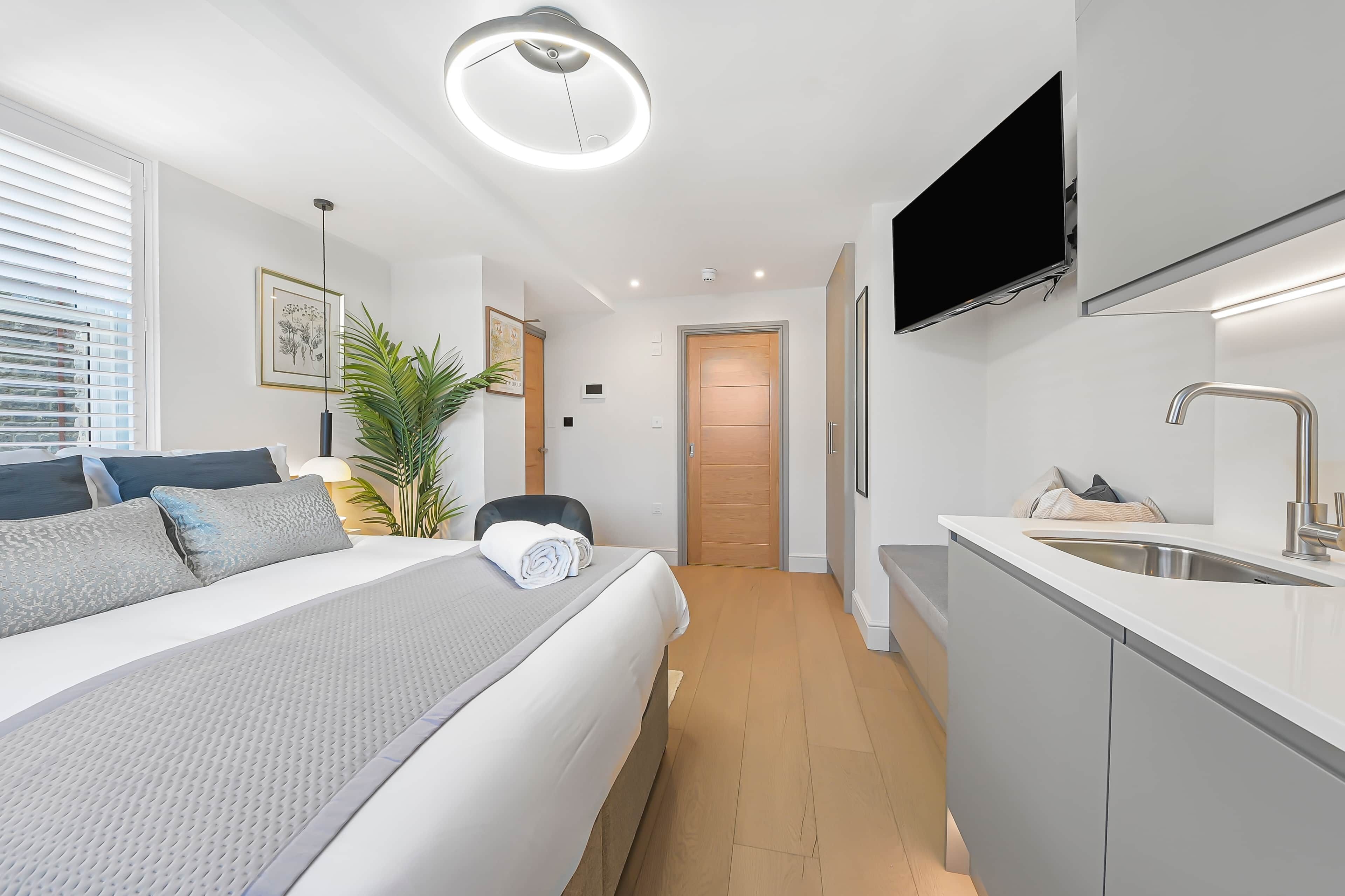 1 bedroom, iron/ironing board, WiFi, bed sheets