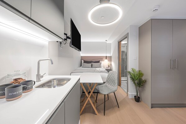 1 Schlafzimmer, Bügeleisen/Bügelbrett, kostenloses WLAN, Bettwäsche