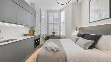 1 chambre, fer et planche à repasser, accès au Wi-Fi (inclus)