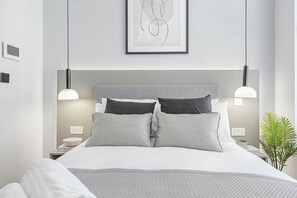 1 chambre, fer et planche à repasser, Wi-Fi gratuit, draps fournis