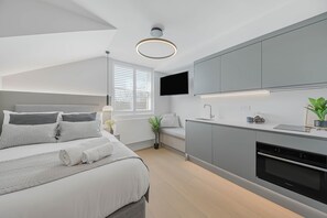 1 bedroom, iron/ironing board, free WiFi, bed sheets