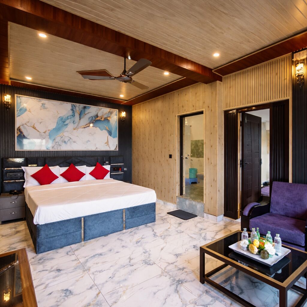 Super Deluxe 4 Bed | Safe på rommet, skrivebord og skrivebord for bærbar PC