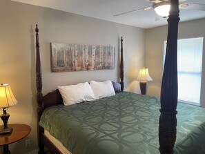 3 bedrooms, iron/ironing board, free WiFi, bed sheets - Uncle Harry's Waterfront (Zwolle)