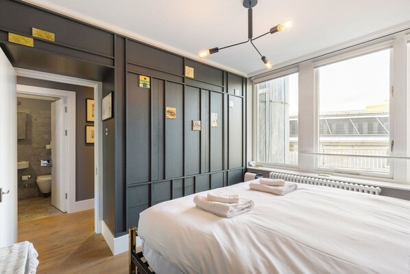 1 bedroom, iron/ironing board, Internet, bed sheets