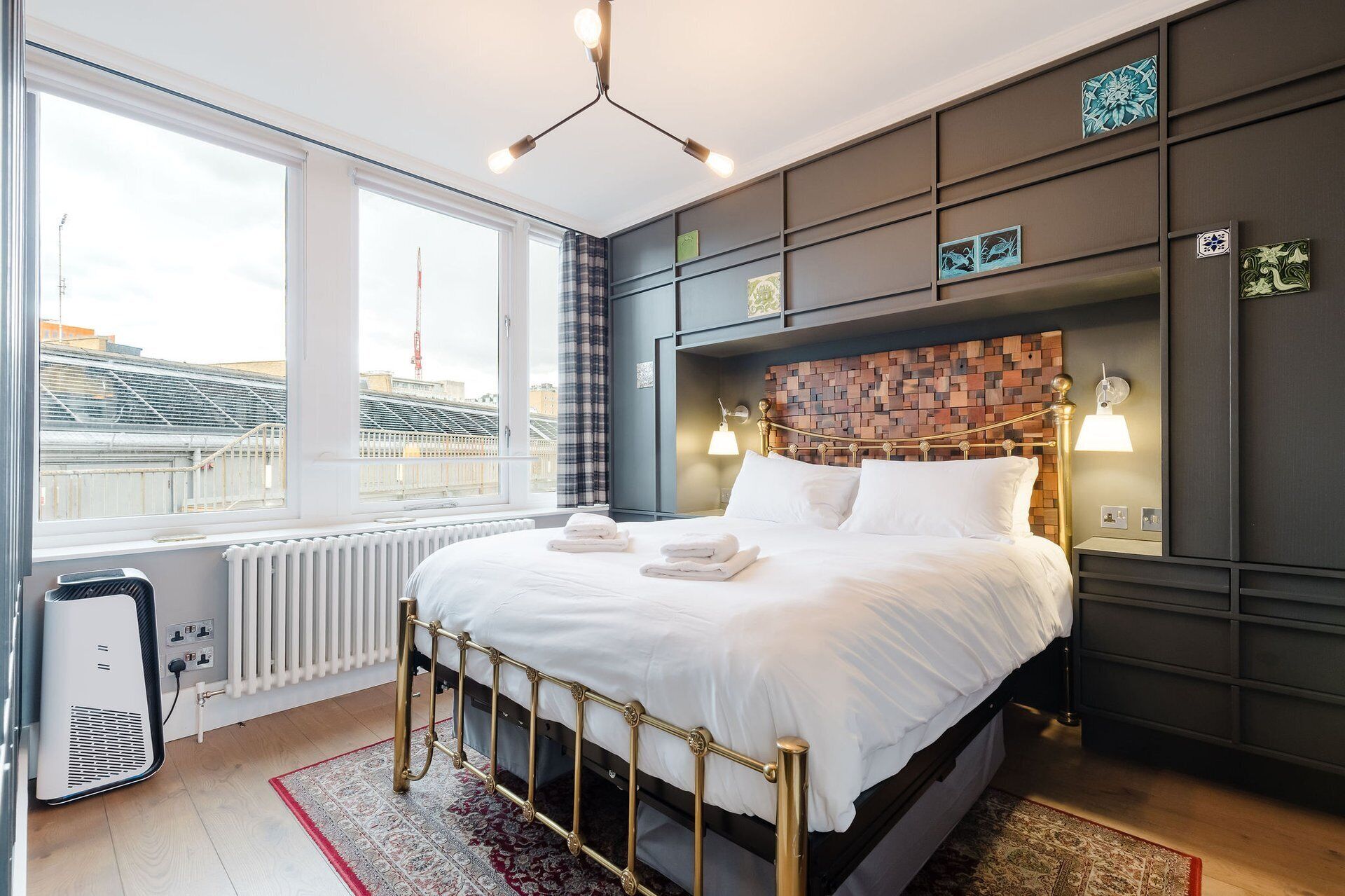 1 habitación, tabla de planchar con plancha, internet y ropa de cama 