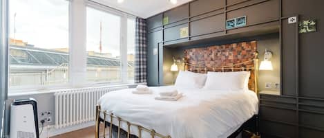 1 bedroom, iron/ironing board, Internet, bed sheets