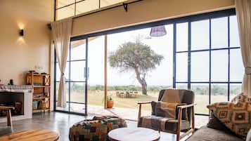 Rumah Deluks, pemandangan kebun | Area keluarga