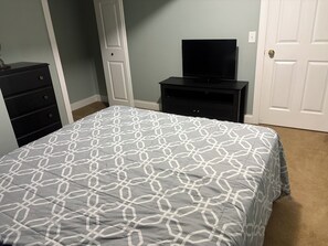 3 bedrooms, WiFi, bed sheets