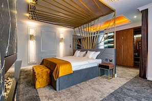 Luxury Double Room, Balcony, Courtyard View
