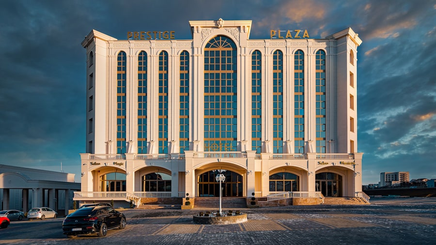PRESTIGE PLAZA