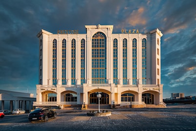 PRESTIGE PLAZA