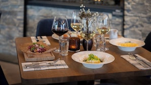 Standard Double Room | Dining - Skistar Lodge Hundfjället  (Lima)
