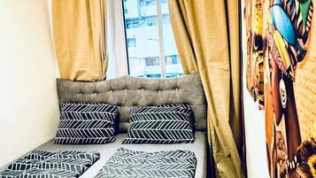 1 間睡房、床單