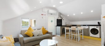 Appartement 'Palheiro Dos 3 A's - Soulful Stays' avec vue sur la mer, Wi-Fi et climatisation