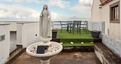 Maison de Vacances 'Blissful Haven - Soulful Stays' avec Vue Mer, Terrasse Privée et Wi-Fi