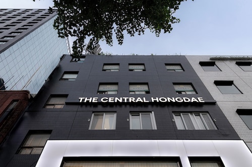 弘大中心酒店  