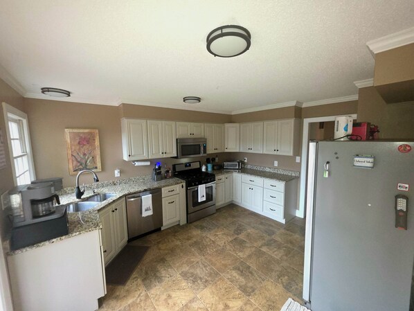 Microwave, oven, stovetop, dishwasher