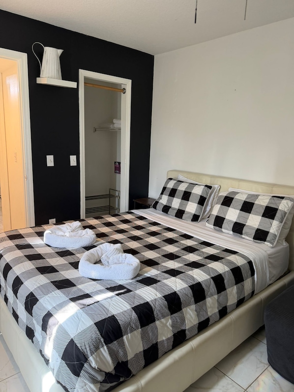 1 bedroom, free WiFi, bed sheets