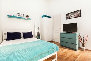 1 bedroom, iron/ironing board, WiFi, bed sheets