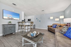 Condo, 1 King Bed with Sofa bed, Patio, Garden View (Miramar Beach Oasis) | Living area