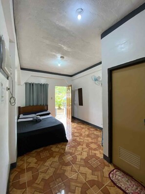 Basic-Doppelzimmer, Balkon, Gartenblick