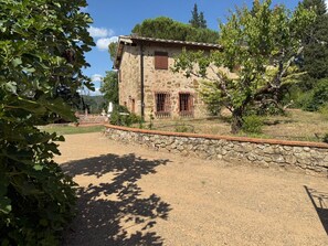 Property grounds - La Fornace di Tremoleto - Villa with exclusive pool in Chianti (Gaiole In Chianti)