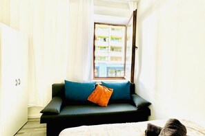 Interior - Comfortable Stay Shared Apart 10 Mins to FAC Platz (Vienna)