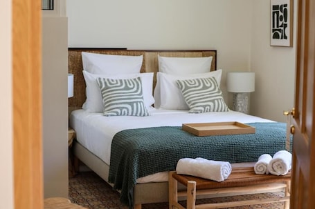 Comfort Room, Garden View | Soundproofing, iron/ironing board, free WiFi. Domaine Robert
