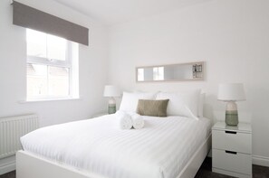 3 habitaciones, tabla de planchar con plancha y wifi gratis