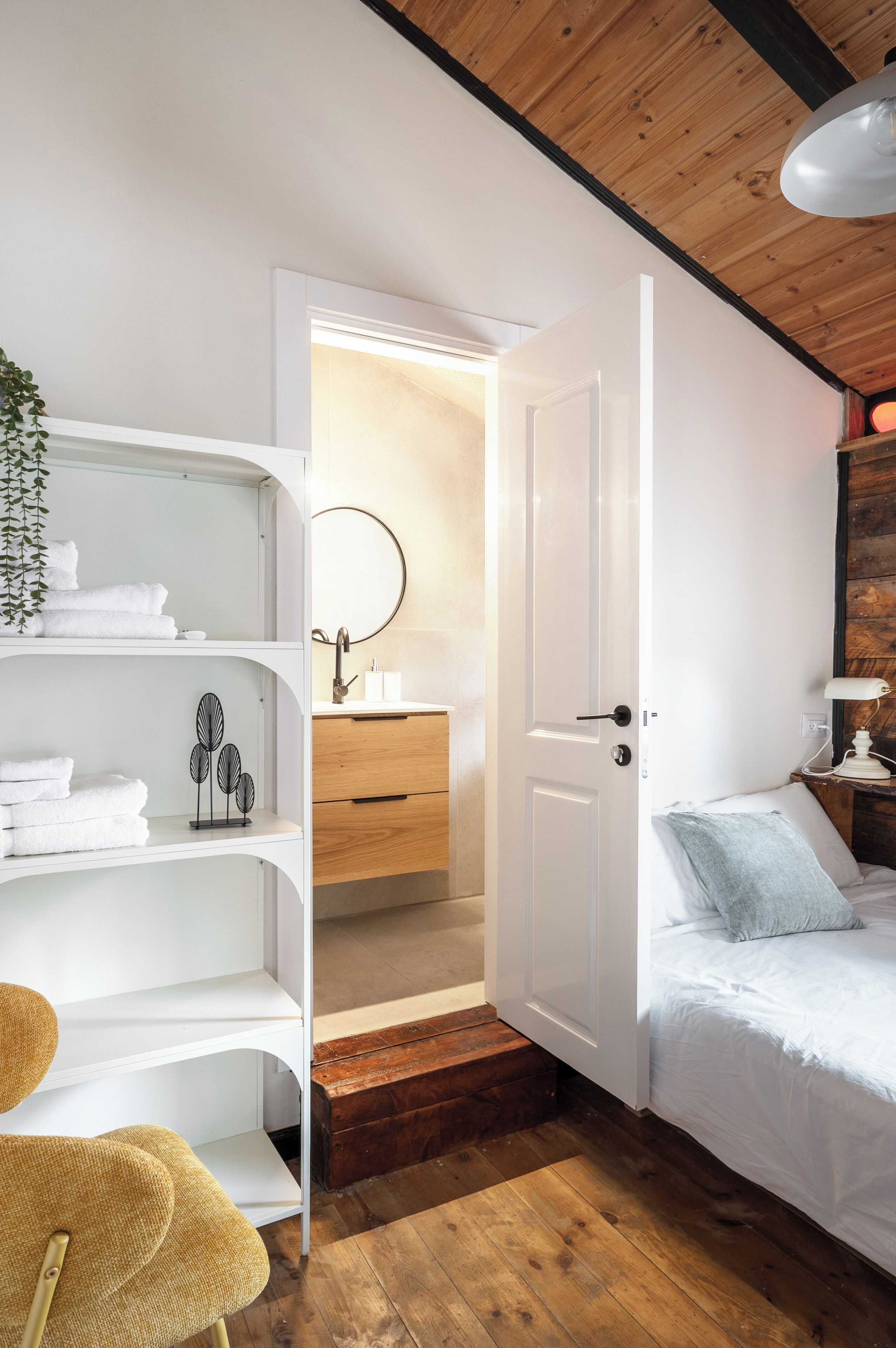 Classic Double Room | Free WiFi