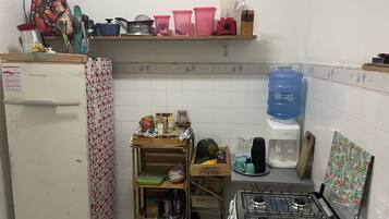 Mikroaaltouuni, uuni, liesi