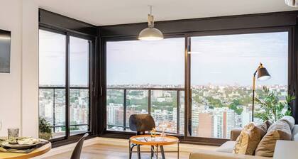 Penthouse | 24h on-site concierge | Outdoor gymnasium