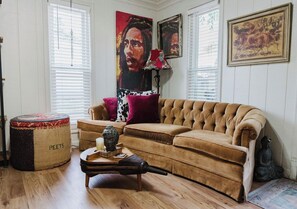 TV, fireplace - Entire place/Free parking-Minutes from Downtown (Nashville)