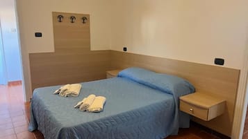 Single Room, Balcony, Sea View | Desk, blackout curtains, free WiFi