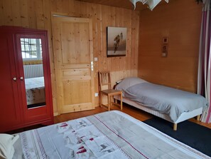 3 chambres, fer et planche Ă  repasser, Wi-Fi