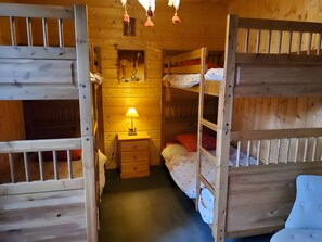 3 chambres, fer et planche à repasser, Wi-Fi