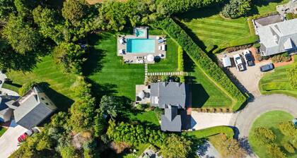 Stunning Miacomet Beach House w/ Pool, Hot tub, Sauna & Jeep Available to Rent!